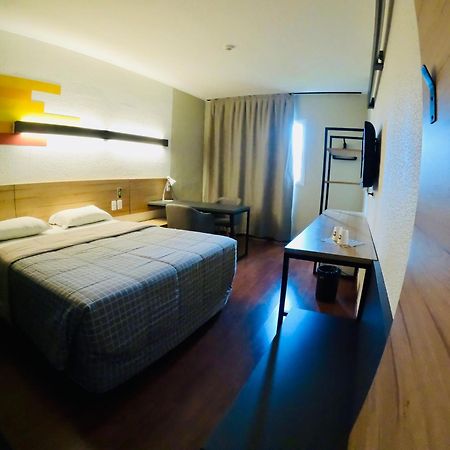 Hotel 10 Itajai/Navegantes ภายนอก รูปภาพ