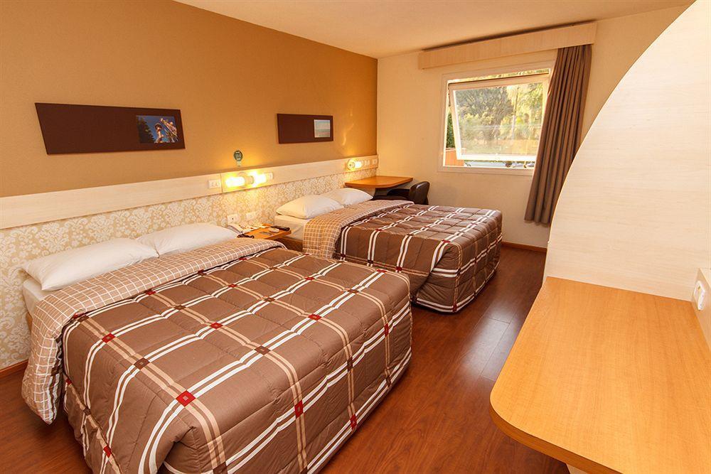 Hotel 10 Itajai/Navegantes ภายนอก รูปภาพ