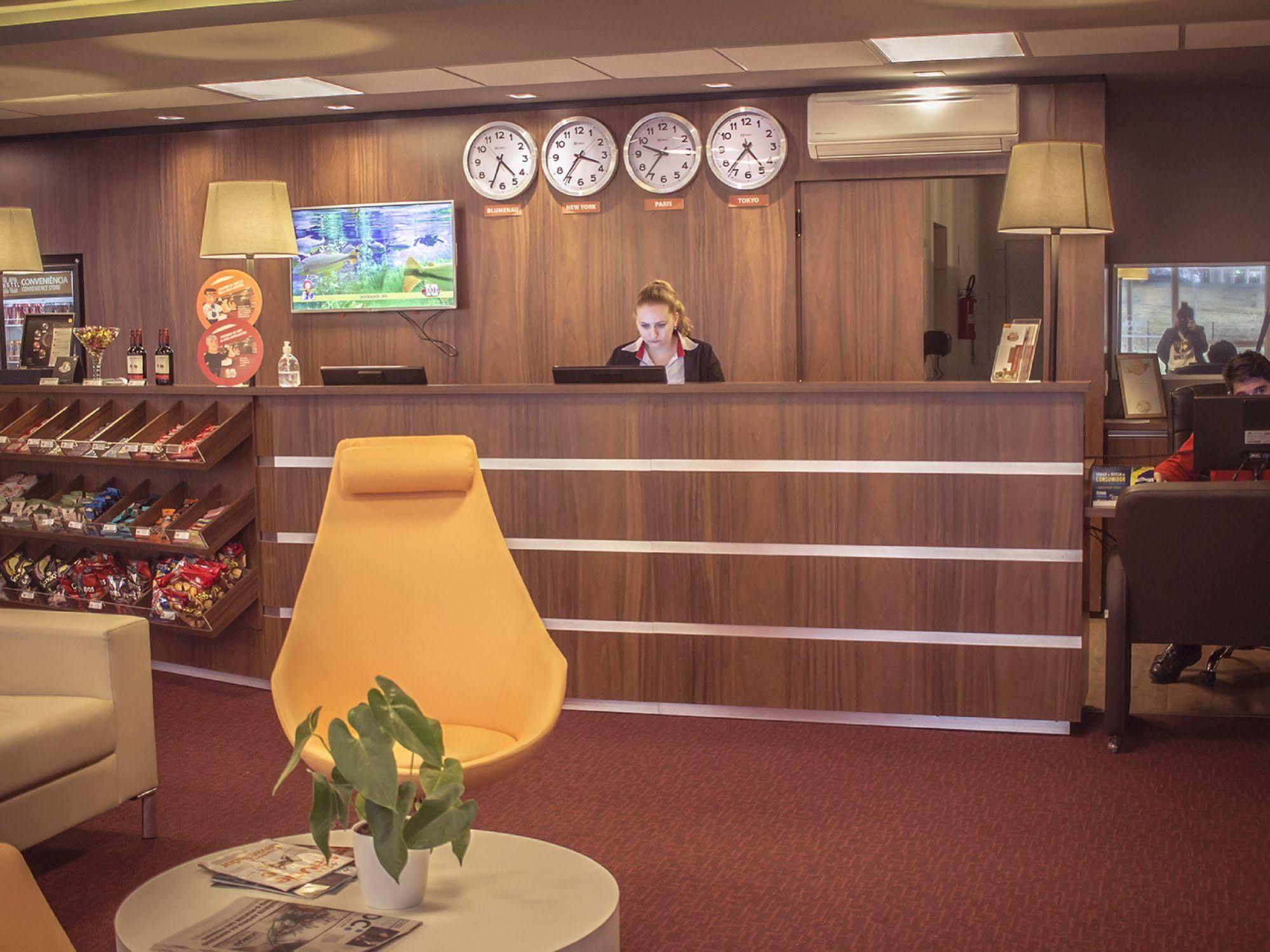 Hotel 10 Itajai/Navegantes ภายนอก รูปภาพ